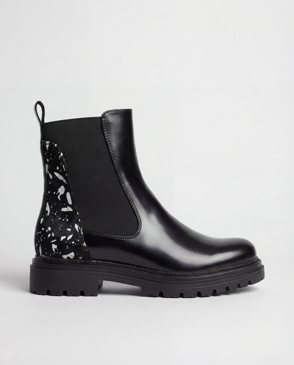 Chelsea Botas Negras - Detalle Oscuro