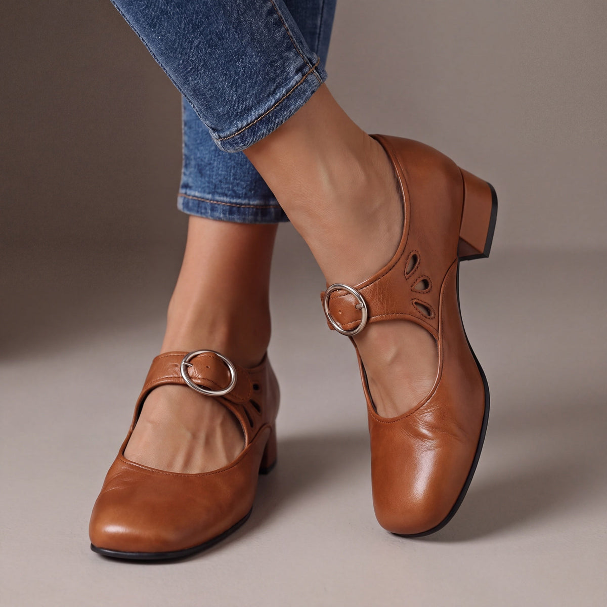 Zapatos Mary Jane de Piel con Tacón Véronique - Coñac